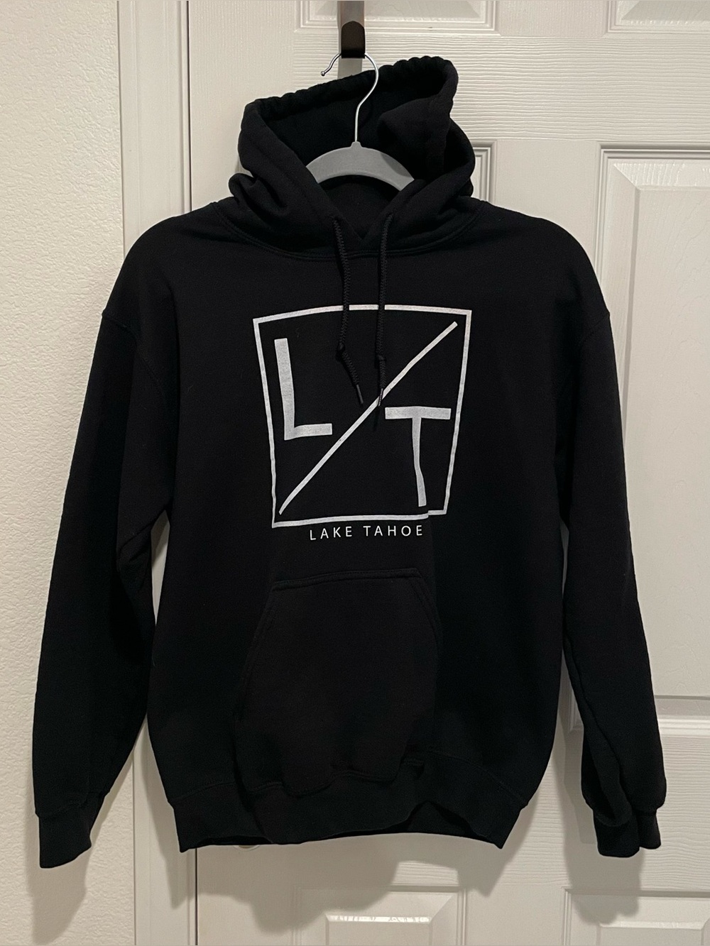 Gildan - Lake Tahoe - Heavy Blend Hoodie Sweatshirt - Adult Small - Black